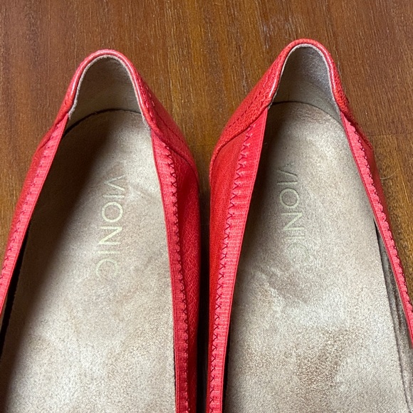 Vionic Red Women's Flats ballet slippers - Picture 4 of 11